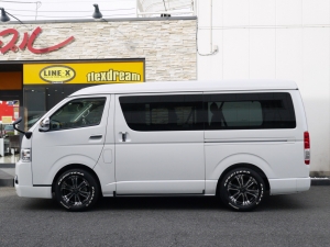 ハイエースワゴン新車：ハイエースワゴン４ＷＤ