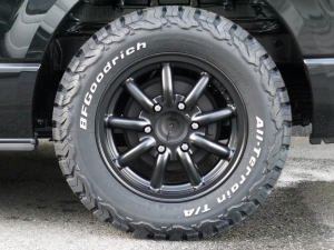 ハイエースワゴン新車：ハイエースワゴン４ＷＤ