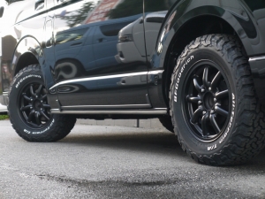 ハイエースワゴン新車：ハイエースワゴン４ＷＤ