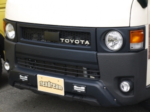 ハイエースバン新車：ハイエースバン４ＷＤ