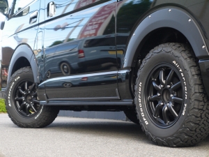 ハイエースワゴン新車：ハイエースワゴン４ＷＤ
