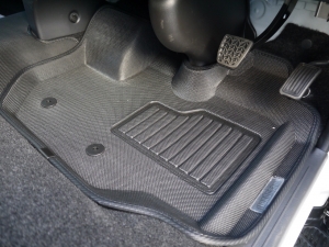 ハイエースワゴン新車：ハイエースワゴン４ＷＤ