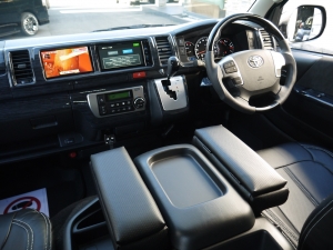 ハイエースワゴン新車：ハイエースワゴン４ＷＤ