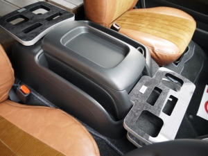 ハイエースワゴン新車コンプリート　車中泊　キャンパー