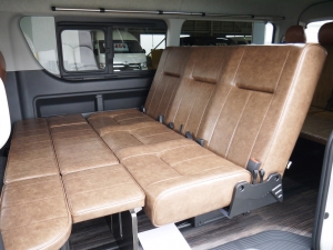ハイエースワゴン新車コンプリート　車中泊　キャンパー