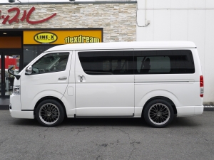 ハイエースワゴン新車：ハイエースワゴン４ＷＤ