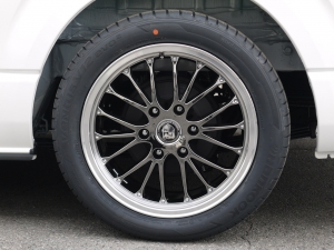 ハイエースワゴン新車：ハイエースワゴン４ＷＤ