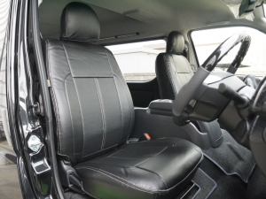 ハイエースワゴン車中泊　キャンピング　ベッドキット　ＲＥＶＯシート