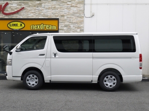 ハイエースバン４WD　ダークプライムⅡ　