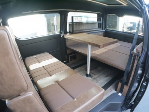 ハイエースバン新車アウトレットvanlife バンライフ　ウッドインテリア　車中泊