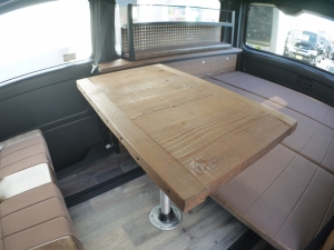 ハイエースバン新車アウトレットvanlife バンライフ　ウッドインテリア　車中泊