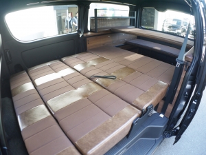 ハイエースバン新車アウトレットvanlife バンライフ　ウッドインテリア　車中泊