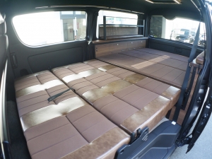 ハイエースバン新車アウトレットvanlife バンライフ　ウッドインテリア　車中泊