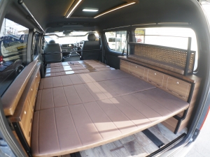 ハイエースバン新車アウトレットvanlife バンライフ　ウッドインテリア　車中泊