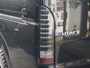 ハイエースワゴン新車　車中泊　10人乗り　ベッドキット