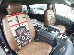 ハイエースワゴン車中泊　新車カスタム　スライドレール　ベッドキット