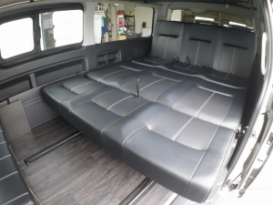 ハイエースワゴン１０人乗り　ワゴン車　３ナンバーベッドキット　フラット