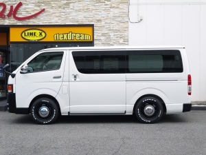 ハイエースバン新車　車中泊　８人乗り