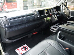 ハイエースワゴングラキャン 安全装備追加 マイナーチェンジモデル