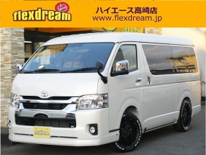 ハイエースワゴン１０人乗り　新車カスタム