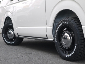 ハイエースワゴン１０人乗り　新車カスタム