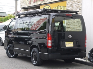 ハイエースバンDX　4WD　ディーゼル　丸目
