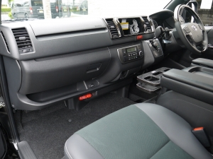 ハイエースバン安全装備追加 特別仕様車
