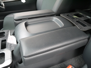 ハイエースバン安全装備追加 特別仕様車