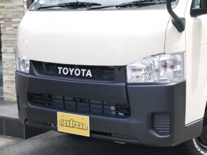 ハイエースバンDX　4WD　ディーゼル　丸目