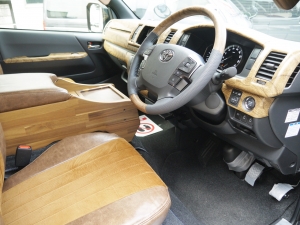 ハイエースバン 安全装備追加 特別仕様車