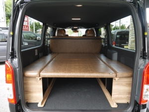 ハイエースバン 安全装備追加 特別仕様車
