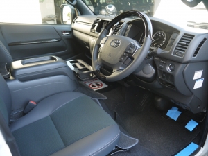 ハイエースバン 安全装備追加 特別仕様車