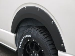 ハイエースバンスパロン　4WD　ディーゼル