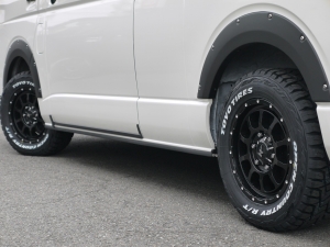 ハイエースバンスパロン　4WD　ディーゼル