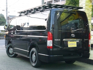 ハイエースバン丸目カスタム　　ネオクラシック