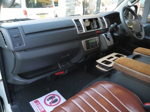 ハイエースバン安全装備追加 特別仕様車