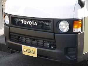 ハイエースバンDX　4WD　ディーゼル　丸目