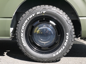 ハイエースバンDX　4WD　ディーゼル　丸目