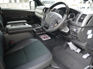 ハイエースバン安全装備追加 特別仕様車
