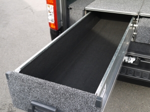 ハイエースバン 安全装備追加 特別仕様車