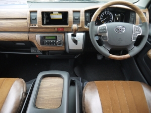 ハイエースバン安全装備追加 特別仕様車