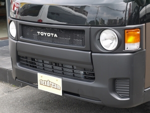ハイエースバンDX　4WD　ディーゼル　丸目