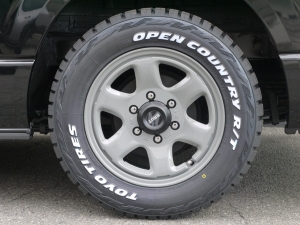 ハイエースバンDX　4WD　ディーゼル　丸目