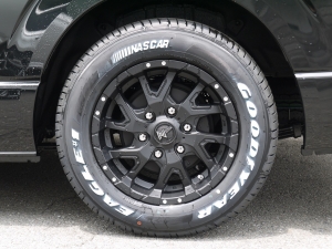 ハイエースワゴン一部改良後 安全装備追加　新車コンプリート