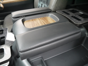 ハイエースワゴン一部改良後 安全装備追加　新車コンプリート