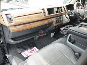 ハイエースワゴン一部改良後 安全装備追加　新車コンプリート