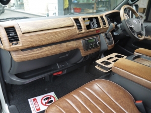 ハイエースバン一部改良後 安全装備追加 特別仕様車