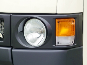 ハイエースバンディーゼル4WD　特設カラーライトイエロー
