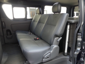 ハイエースバン新車アウトレット新車一部改良後　ディーゼル四駆