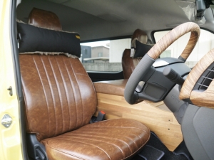 ハイエースワゴン新車アウトレット丸目換装FD-classicカスタム　ヴァージニアイエロー